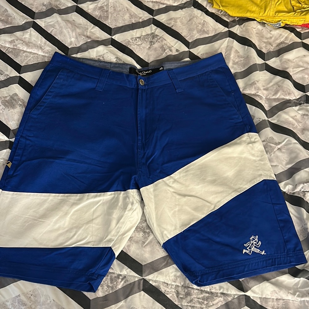 Play Clothes shorts, sz 40 w, blue/white